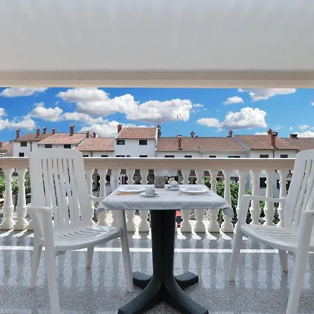 Aleksandra 43 * Pula