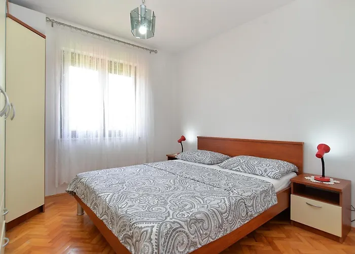 Aleksandra 43 פולה