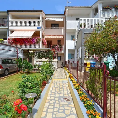 Aleksandra 43 Appartamento Pola