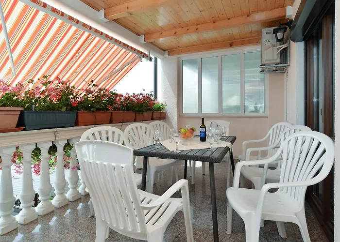 Aleksandra 43 Appartement *